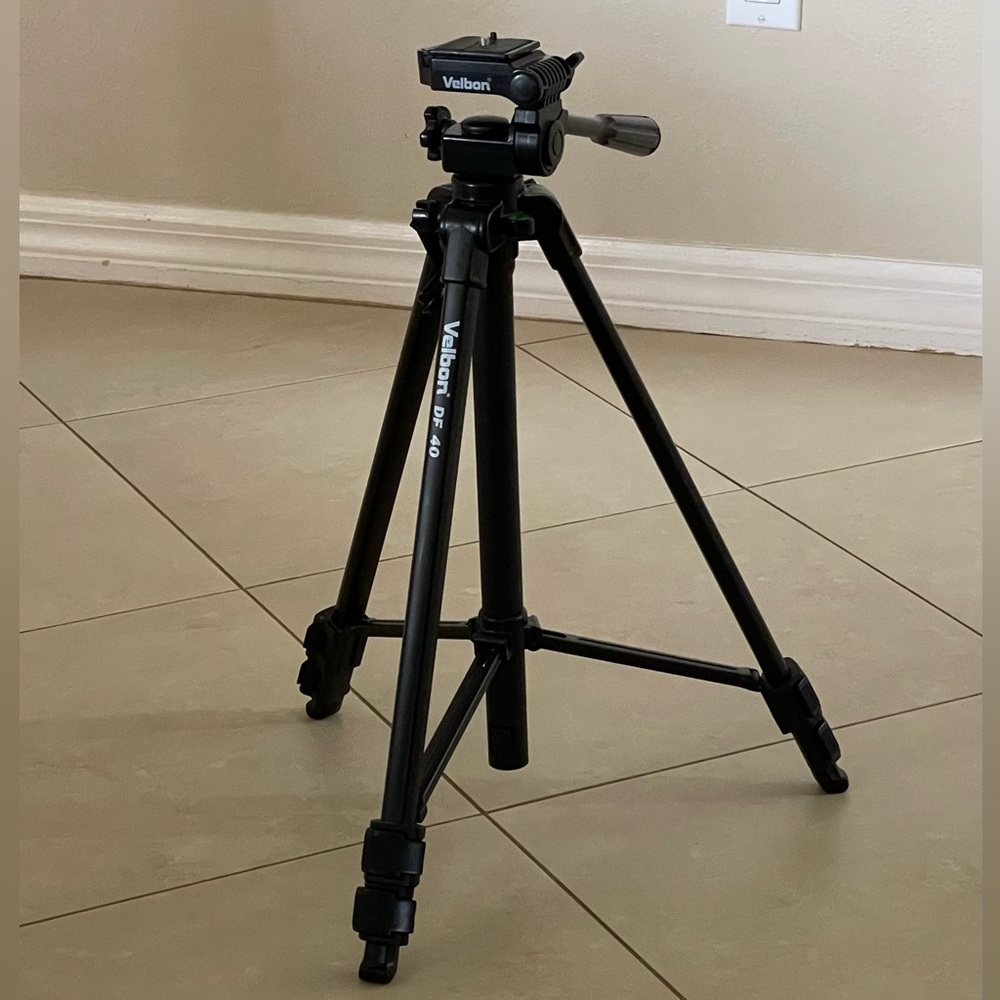 Velbon DF-40 Camera Tripod